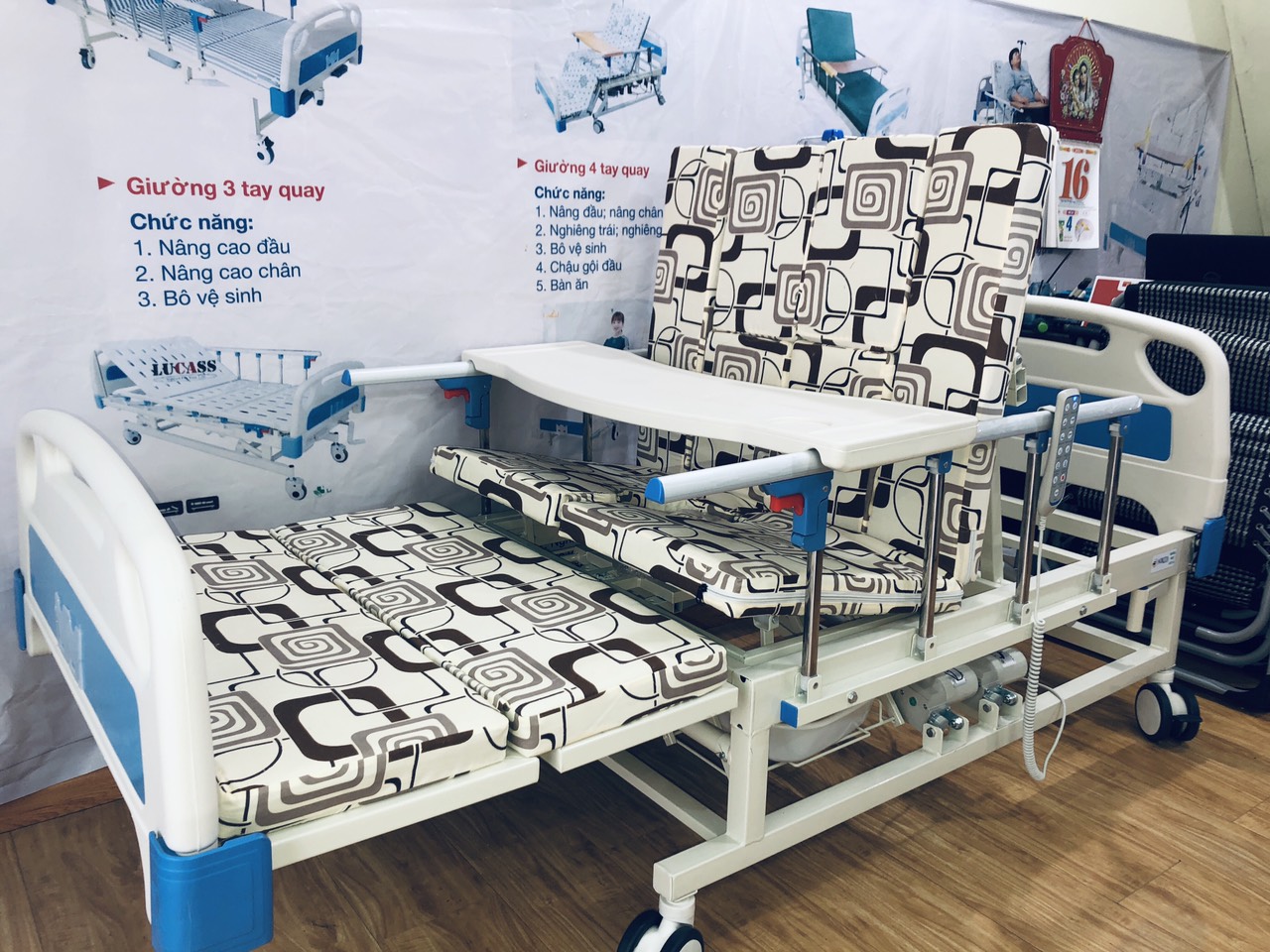 Giường y tế sử dụng điện