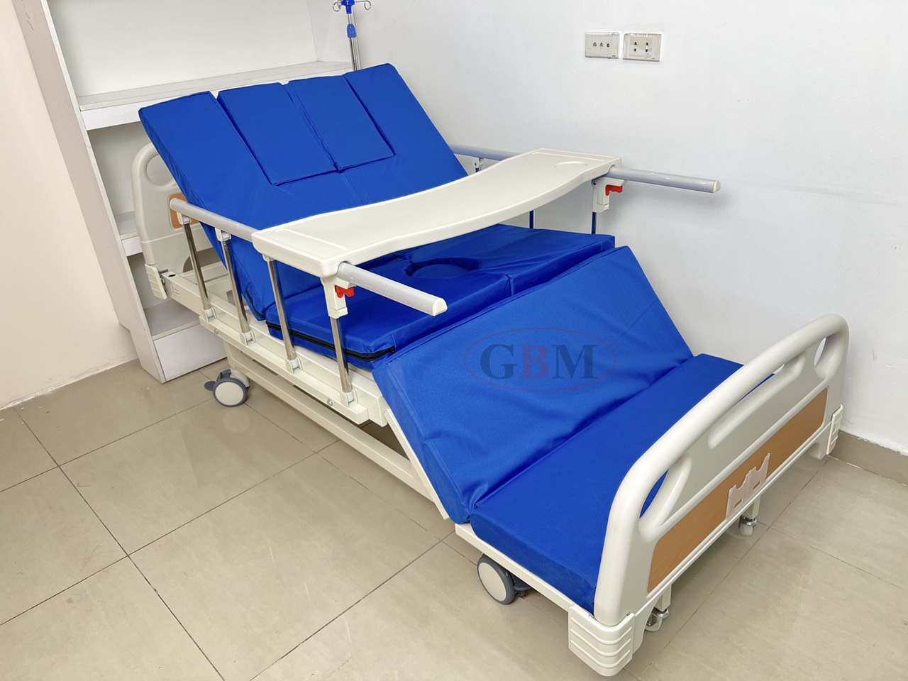 giường bệnh nhân da năng