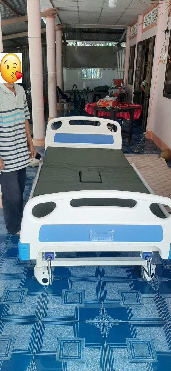 Giường 2 tay quay có bô chất lượng giá rẻ phù hợp