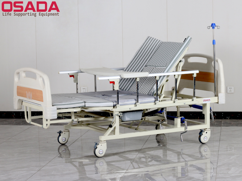 Cửa hàng trưng bày giường y tế  TP HCM