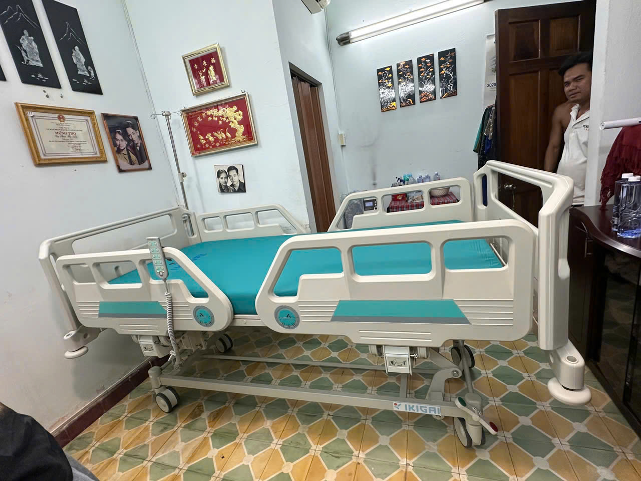Giường y tế cao cấp