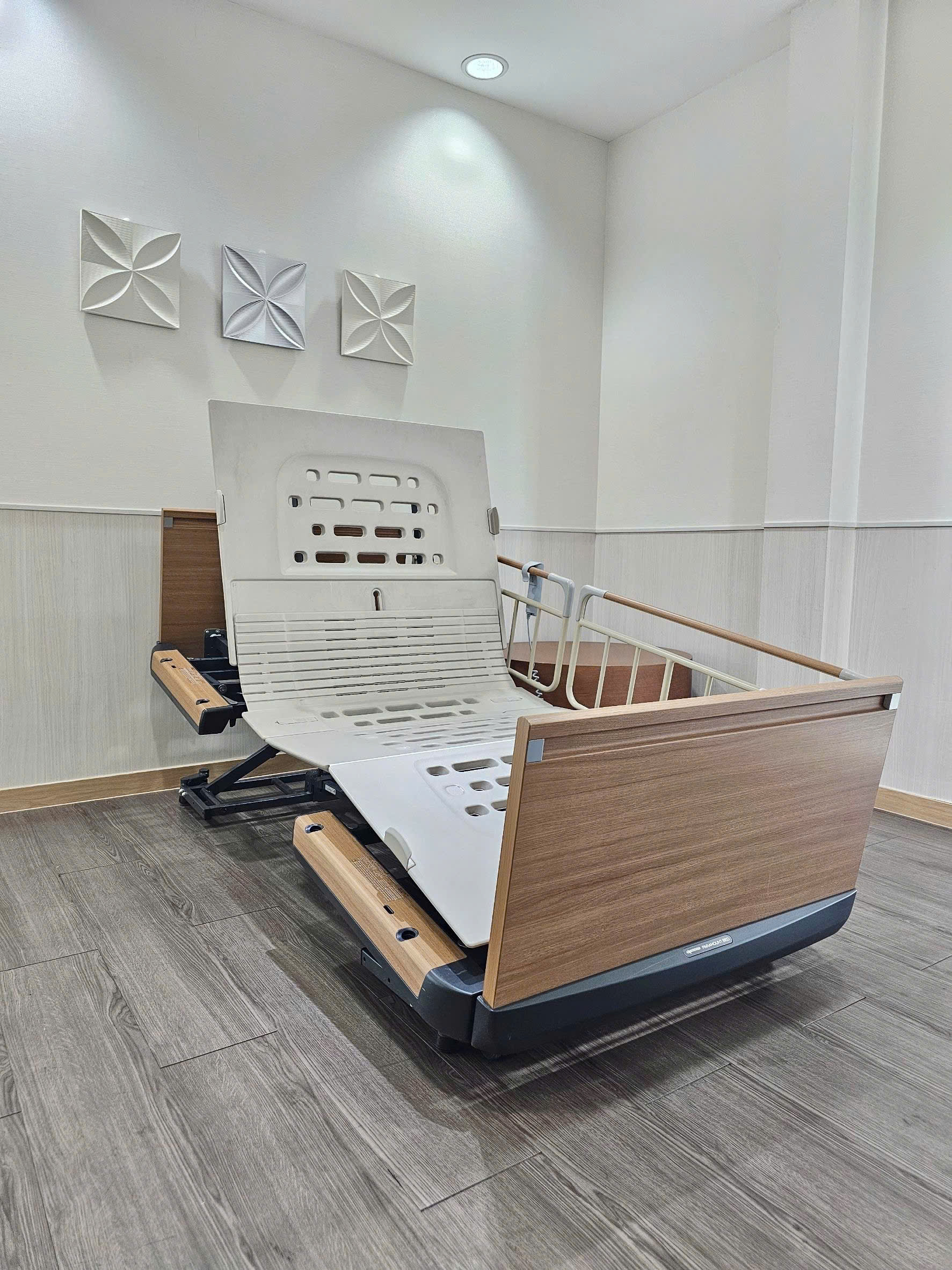 Paramount Bed Rakusho Z