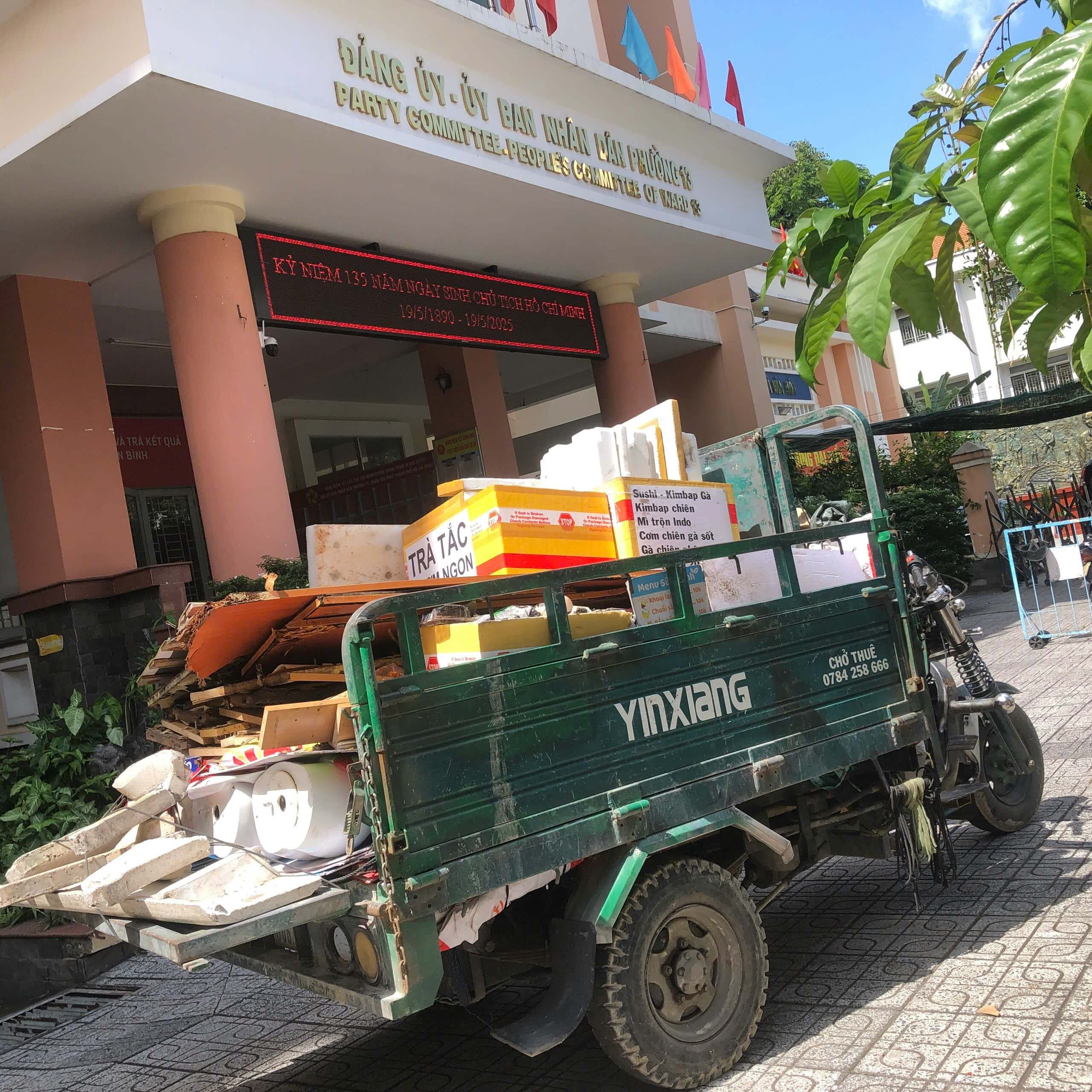 thuê xe chở xà bần